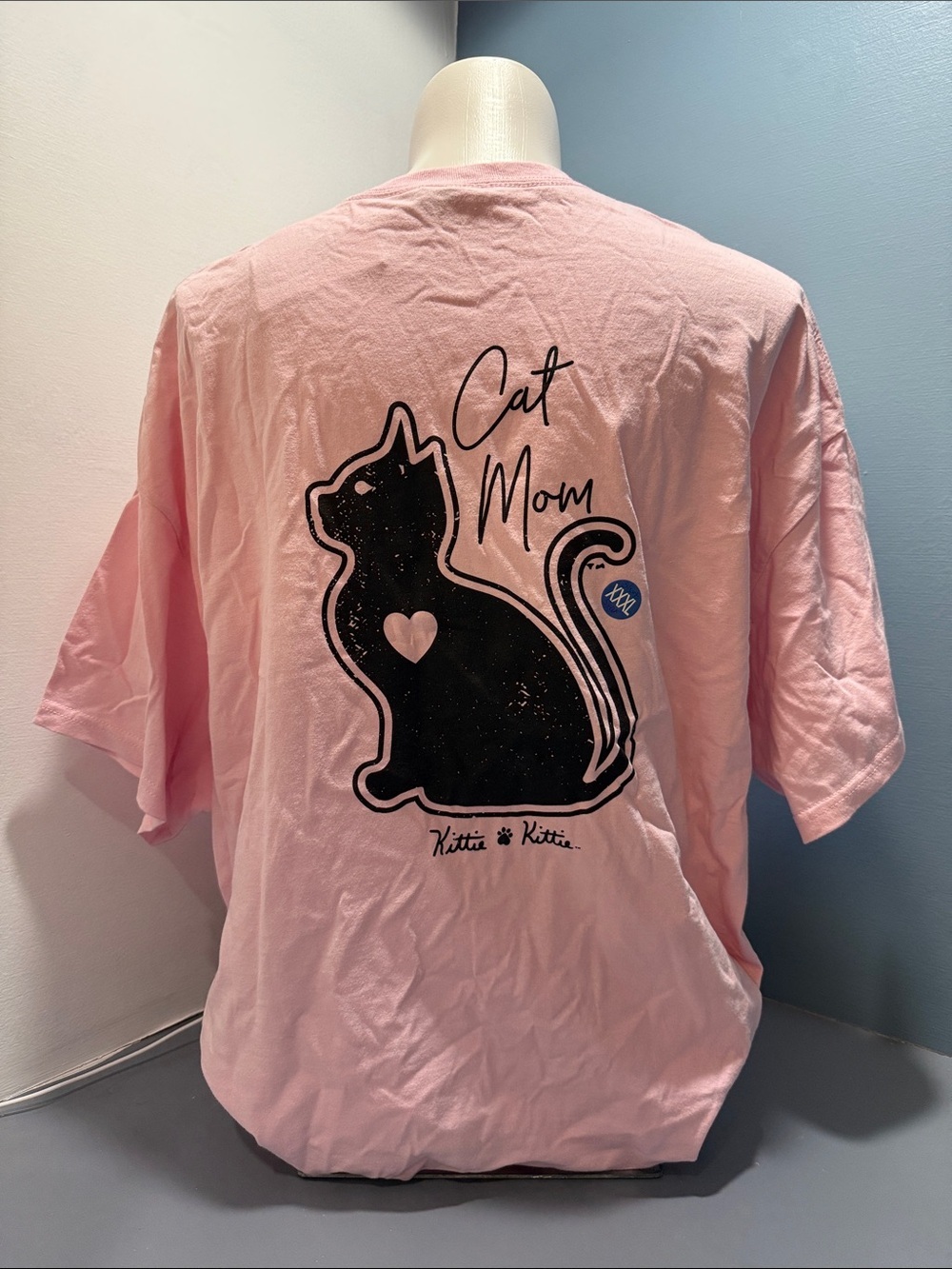 Cat Mom Graphic Tee in Soft Pink